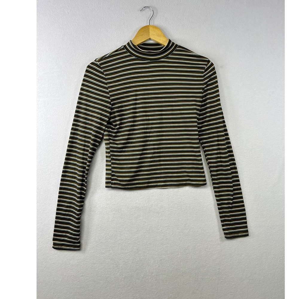 Active USA Striped Mock Neck Long Sleeve Crop Top Size Medium
